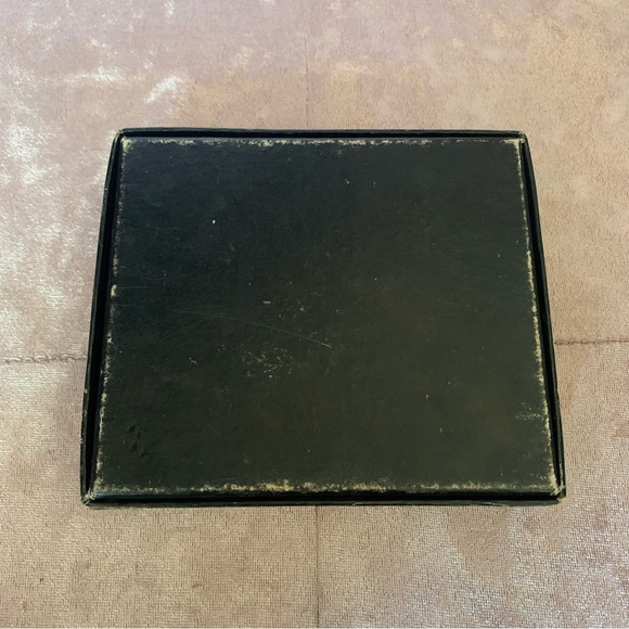 Vintage Travel Dominoes Set - Picture 3 of 9